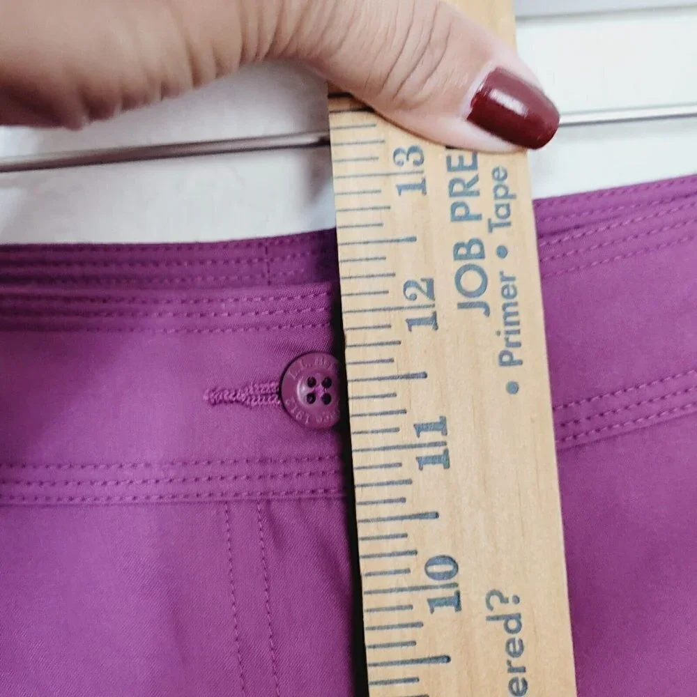 L.L. Bean Sz 16 Capri Pants Berry Purple Outdoors Hiking Camping Breathable EUC